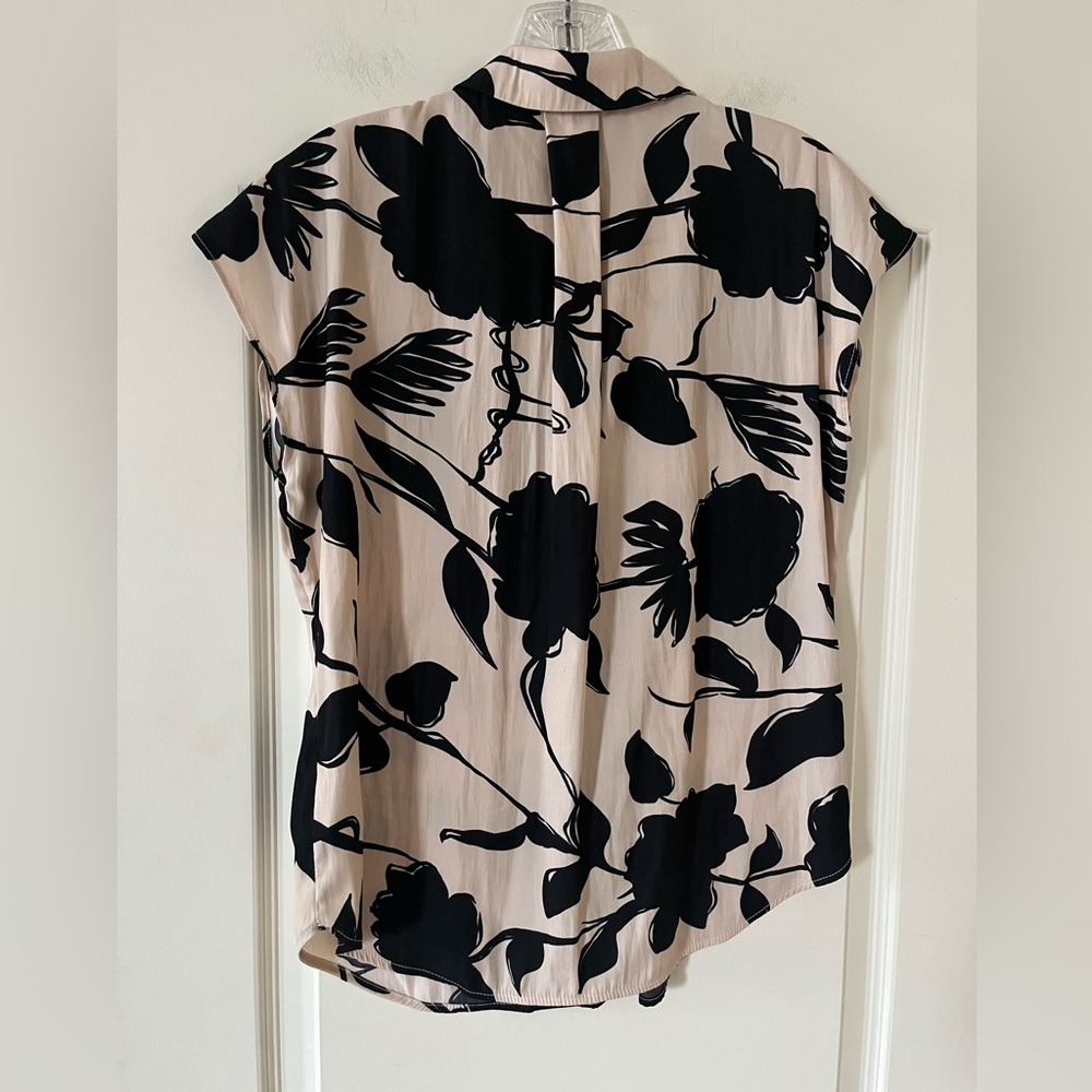 Philosophy Contemporary  Floral Print Button-Up Blouse Women’s Size Small - Picture 5 of 12